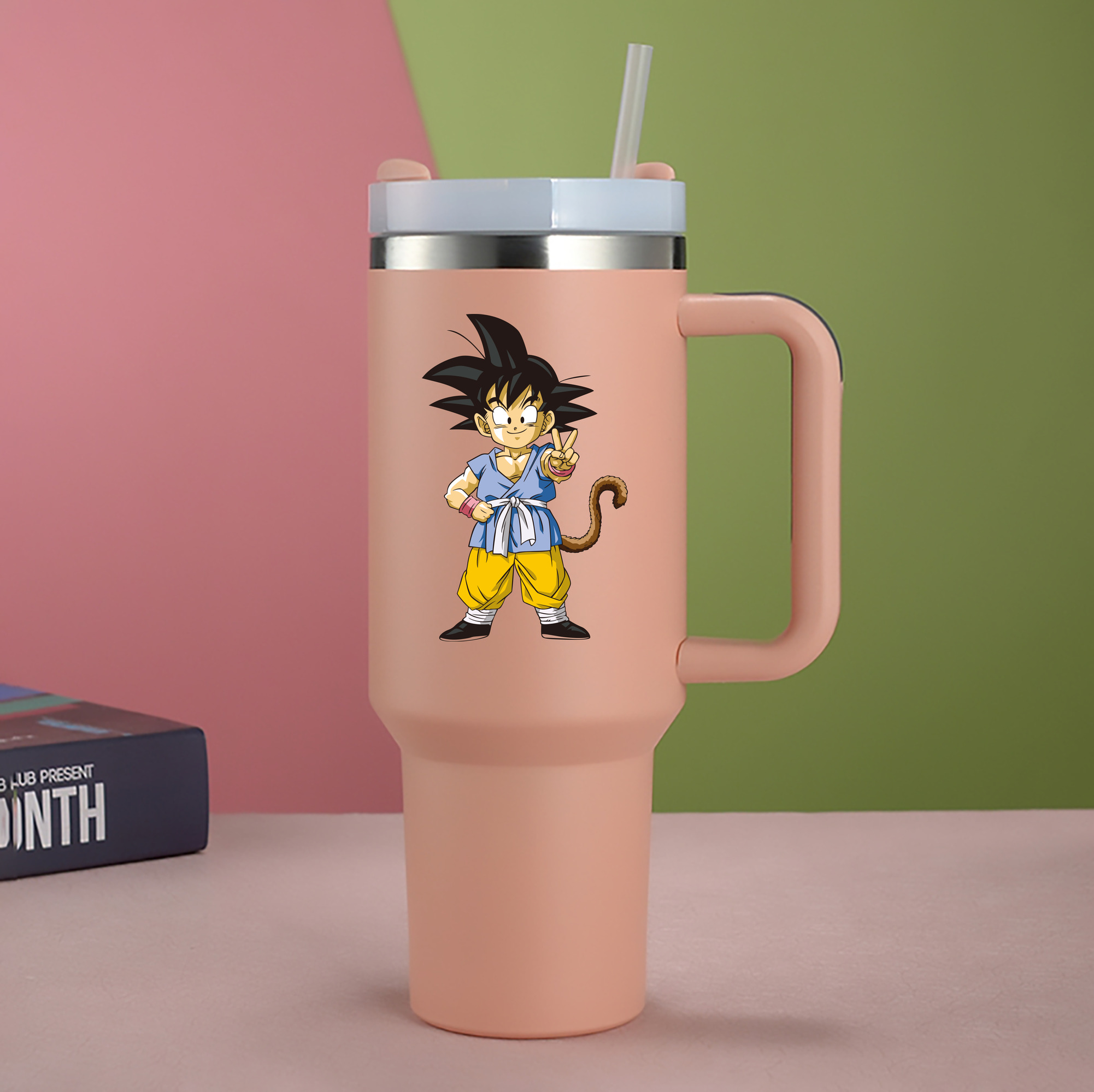 （画像用） ドラゴンボール 孫悟空（そん ごくう）Son Goku カカロット DRAGON BALL Kakarotto 1200mL車用タンブラー - クリスタルステッカー（プラスチックストロー付き）